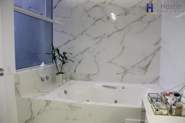 Imagem CASA RESIDENCIAL em JOINVILLE - SC, GLÓRIA