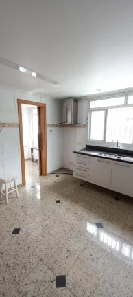 Imagem Casa triplex a venda em Santos no Embaré próximo a praia
