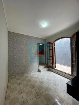 Imagem Casa com piscina à 800 metros da Praia de Itanhaém