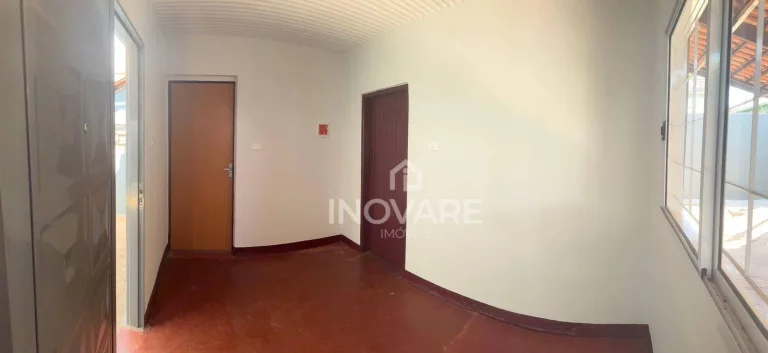 Imagem Casa com 3 dormitórios para alugar, 120 m² por R$ 1.000,00/mês - Social - Itumbiara/GO