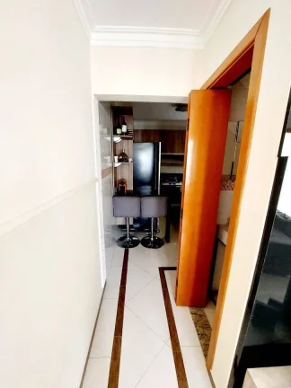 Imagem Sobrado com 2 dormitórios para alugar, 60 m² por R$ 3.135/mês - Utinga - Santo André/SP