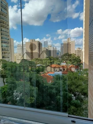 Imagem Apartamento com 180m² a venda na Pompéia, 3 suítes e 3 vagas.