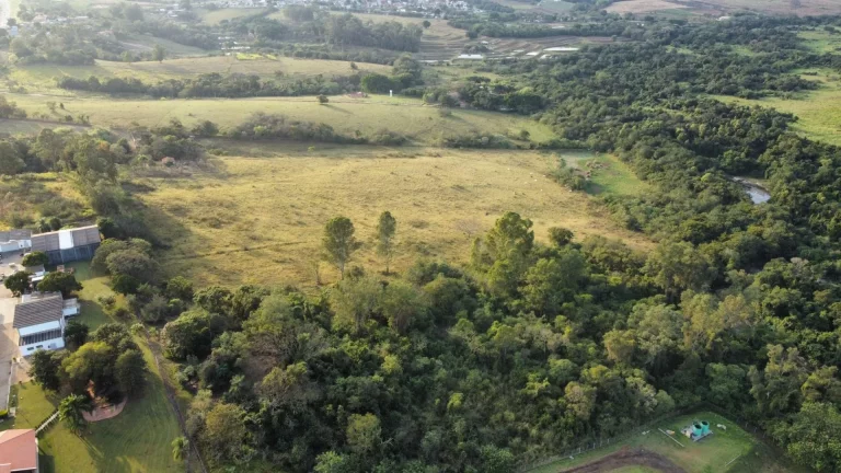 Imagem Área Industrial e Comercial à Venda Sítio Rio Acima de 92.755,00m². Localizado em Capivari/SP