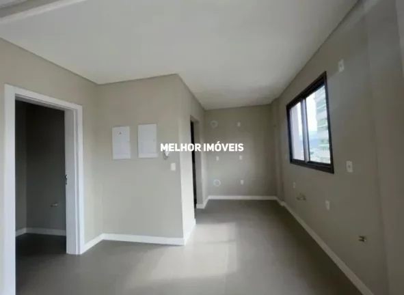 Imagem Apartamento á venda com 3 suítes e 2 vagas localizado em Meia Praia Itapema