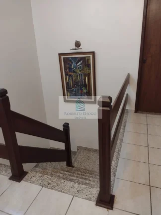 Imagem Imperdível: Casa à venda no Rio de Janeiro-RJ, 4 quartos, 1 suíte, 1 sala, 4 banheiros, 1 vaga de garagem, 164m² - Bairro Pechincha!