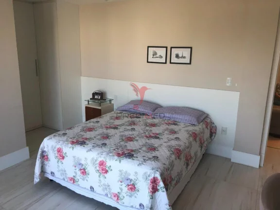 Imagem Casa á venda em condomínio fechado bougainville