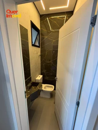 Imagem Imperdível oportunidade! Casa em condomínio à venda em Ribeirão Preto-SP, bairro Real Sul. 3 quartos, 3 suítes, 1 sala, 5 banheiros, 4 vagas de garagem, 163,00 m² de área. Consulte já! Quer Imóvel Negócios Imobiliários.