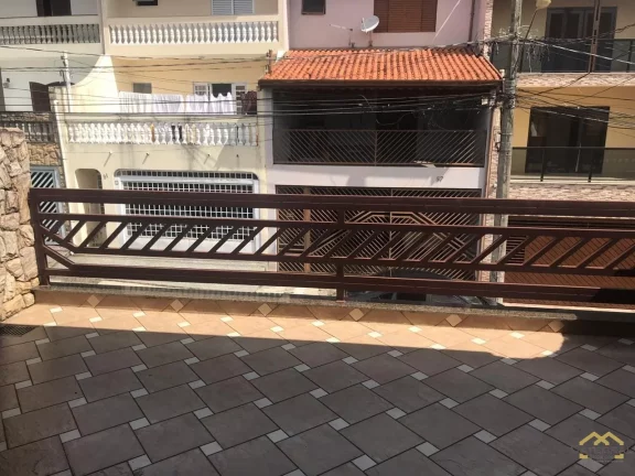 Imagem Sobrado com 03 dormitórios à Venda por R$650.000,00 - Parque Cidade Jardim II - Jundiaí/SP