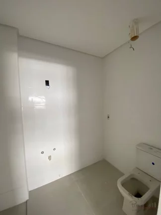 Imagem APTO COM 2 DORMITÓRIOS SENDO 1 SUÍTE *Condomínio: - Salão de festas - Portaria - Espera para ar ...