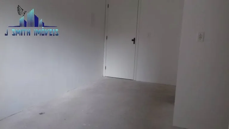 Imagem Apto. NOVO, 3 Dorms, COM PISOS, pronto para morar no centro de Cotia.