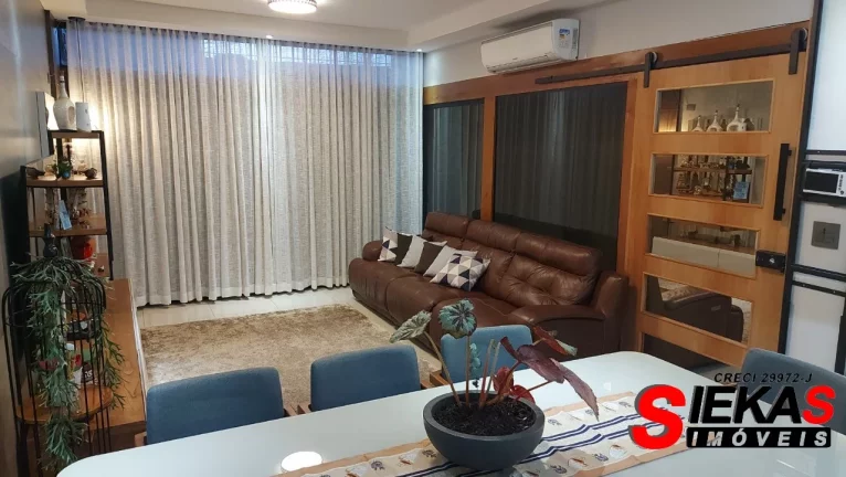 Imagem Imperdível: Casa à venda em São Paulo-SP, Jardim Iguatemi. 2 quartos, 2 suítes, 1 sala, 3 banheiros, 2 vagas, 125m².