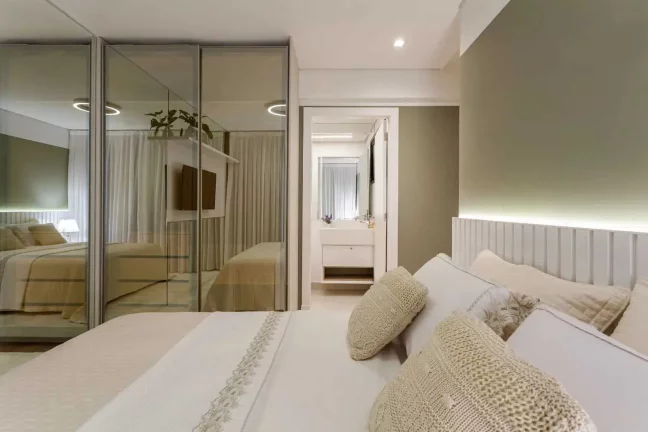 Imagem Apartamento com 2 dormitórios sendo 1 suíte e 1 vaga de garagem em Balneário Camboriú/SC