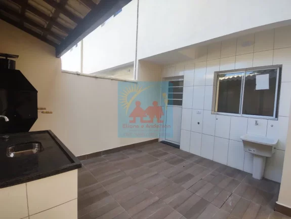 Imagem Condominio à 50 metros da Praia de Mongaguá, com duas suites, piscina privativa! 329mil