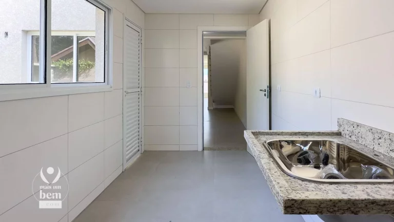 Imagem Sobrado com 222,92 m², 3 Suítes em Condominio Fechado com Piscina à venda por R$ 999.000,00 - Campo Comprido - Curitiba/PR