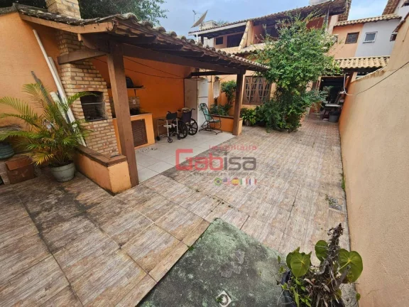 Casa com 3 dormitórios à venda, 195 m² por R$ 680.000,00 - Palmeiras - Cabo Frio/RJ