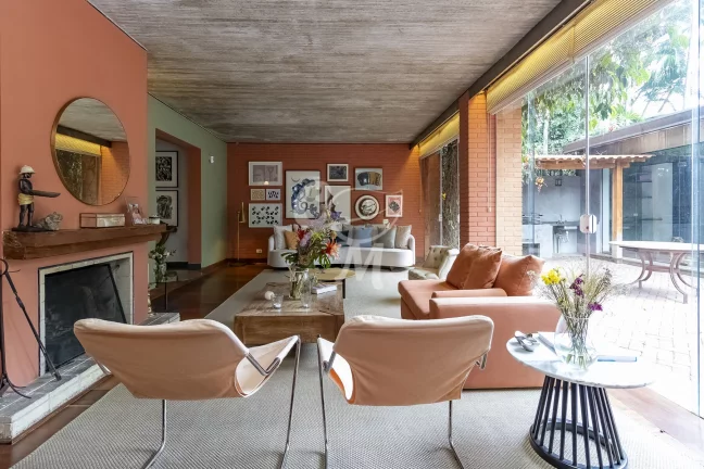 Imagem Linda Casa no Alto de Pinheiros, SP