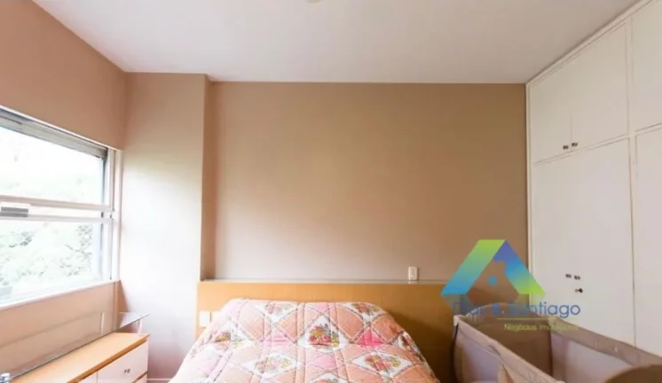 Imagem CERQUEIRA CESAR Apartamento 238M², 4 dormitórios, 2 vagas, a 3 minutos da estação do metro Consolação ótima localização e valor !!!