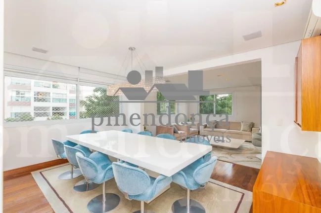 Imagem Apartamento com 257m² em Perdizes, 4 suI­tes e 5 vagas.
