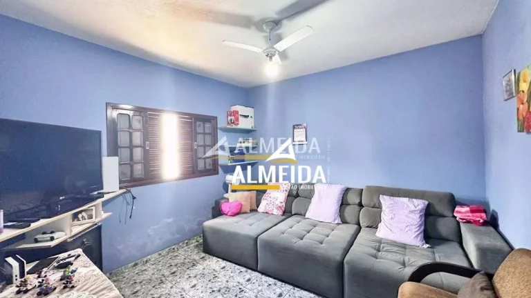 Imagem Casa com 3 dormitórios à venda, 179 m² por R$ 700.000,00 - Vila Operária - Rio Claro/SP