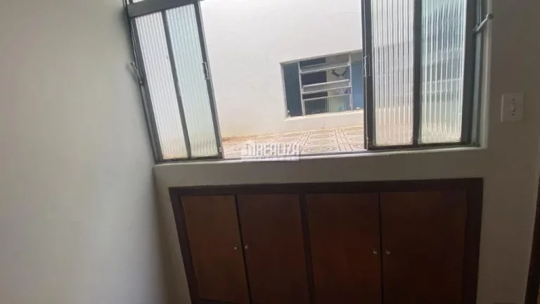 Imagem Imóvel com 6 dormitórios à venda no Bairro Boa Vista, Uberaba