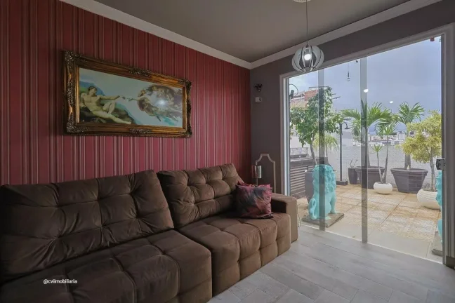 Imagem Apartamento de cobertura à venda no bairro Sagrada Família, em ponto nobre da região. Com 125m² ...