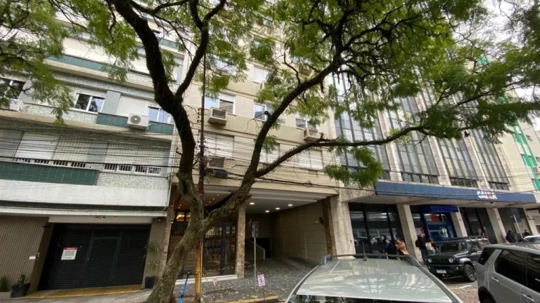 Imagem Apartamento à venda em Porto Alegre, Centro Histórico, com 2 quartos, 61m2