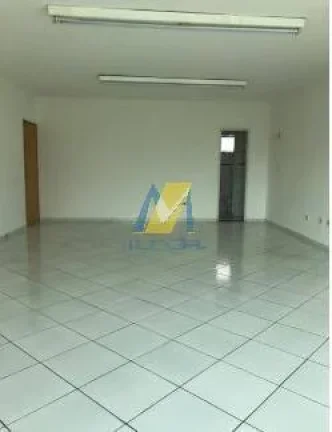 Imagem Sala Comercial com Elevador e Vaga em Localização Estratégica