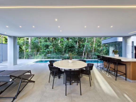 Imagem Casa de Luxo à Venda na Riviera de São Lourenço Módulo 11 - 5 Quartos, 5 Suítes e Área de 344,18m².