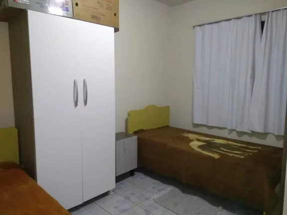 Imagem Casa com 2 dormitórios e 3 vagas de garagem no Centro de Porto Belo