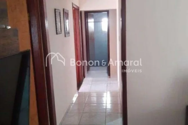 Imagem Excelente casa à venda no bairro Monte Alegre, com localização privilegiada, próxima a escolas, ...