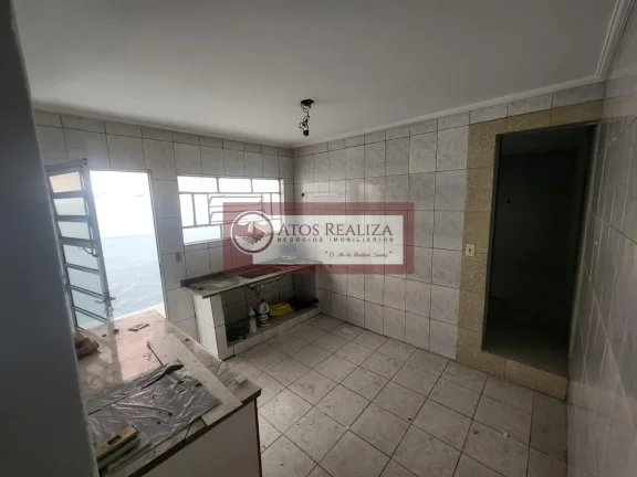Imagem Casa à Venda no Jardim das Imbuias, SP, 125m², 2 Quartos, 2 vagas de garagens, corredor Lateral. R$: 318k OPORTUNIDADE!