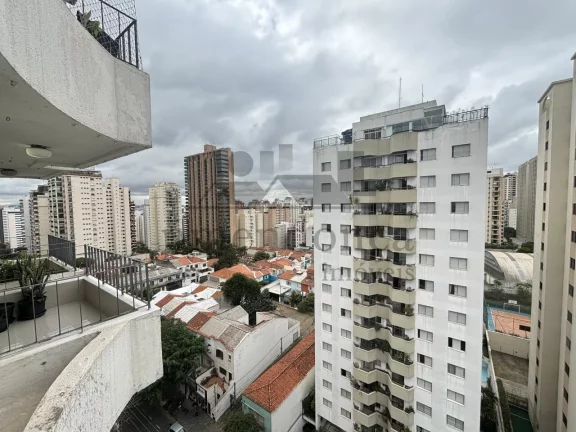Imagem Lindo apartamento todo reformado com living para 2 ambientes , sacada, 2 dormitórios com armários ...