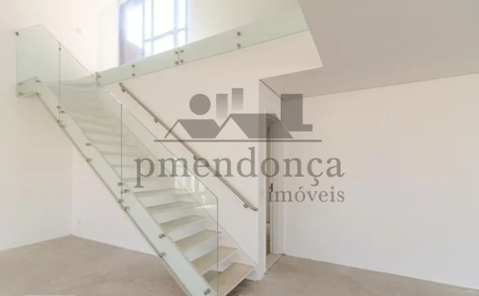Imagem Cobertura Duplex Nova, 604m², localizada na região nobre de Higienópolis - São Paulo.