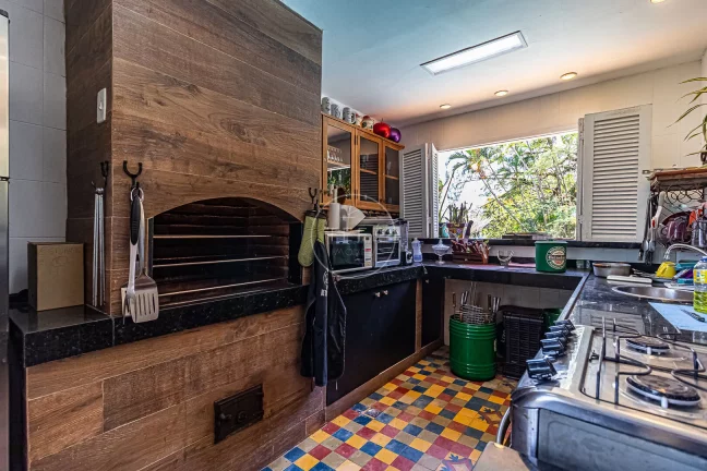 Imagem CASA com INFRA COMPLETA à venda - 6 QUARTOS - R$ 2.200.000 - Itanhangá, Rio de Janeiro, RJ