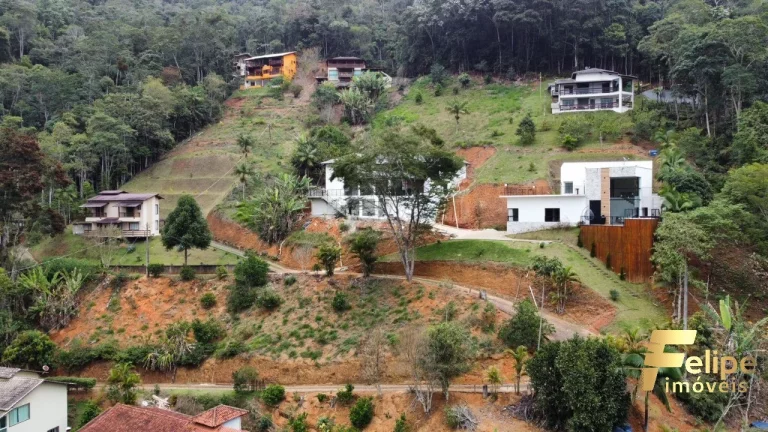 Imagem CASA DUPLEX À VENDA EM SÍTIO FECHADO COM LAZER COMPLETO EM DOMINGOS MARTINS.