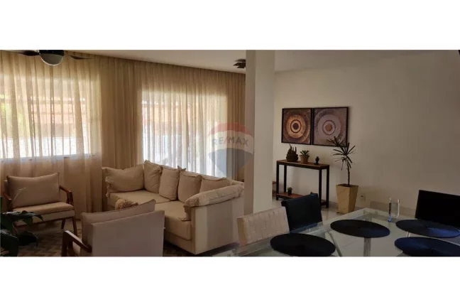 Imagem Casa duplex com cinco dormitórios em condominio fechado.