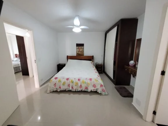 Imagem APARTAMENTO AMPLO COM 3DORMITÓRIOS, 1 SUÍTE, PEQUENA VISTA PARA O MAR, 1 VAGA PARA AUTO