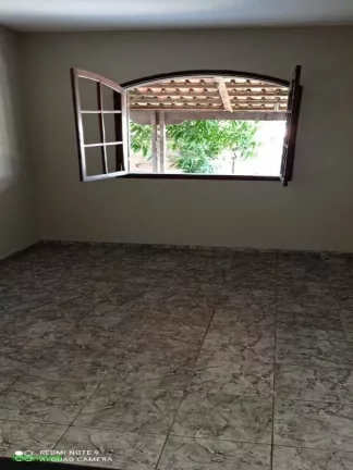 Imagem EXCELENTE CASA, PRÓXIMA AO SUPERMERCADO BH, EM JUATUBA!
*CASA EM LOTE DE 420M²
*CONSTITUÍDA POR: ...