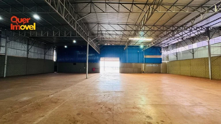 Imagem Galpão comercial para locação em Ribeirão Preto-SP, bairro Santa Iria: 2 salas, 4 banheiros, 14 vagas de garagem, 2.000 m²