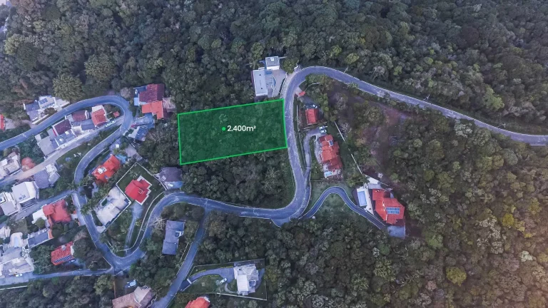 Imagem Terreno no Morro da Cruz no Bairro Fazenda em Itajaí
