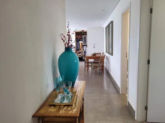 Imagem APARTAMENTO Á VENDA NO EDIFÍCIO MARIAH POLO COM LOCALIZAÇÃO PRIVILEGIADA DENTRO DE RIFAINA/SP COM VISTA PARA REPRESA. - Espaços amplos e integrados.