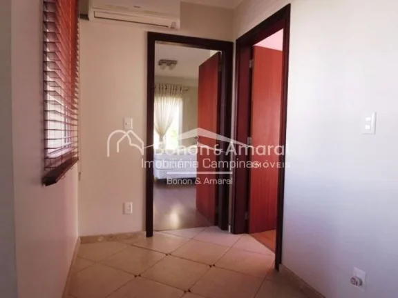 Imagem Sobrado de esquina, localização maravilhosa no condomínio ( parte alta) , com salas de estar, jan...