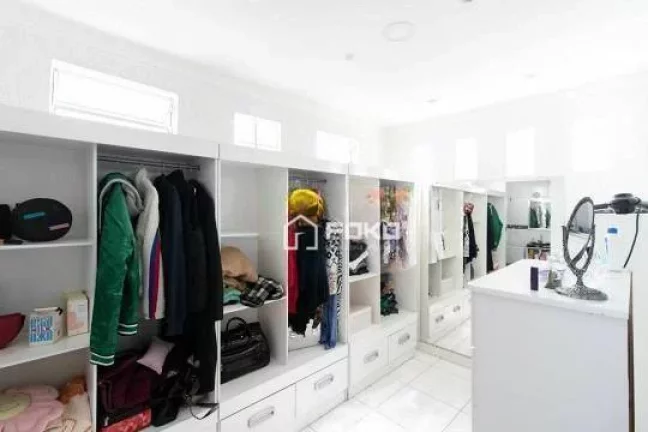 Imagem Sobrado Comercial com 3 Quartos para alugar, 220m² - Vila Galvão