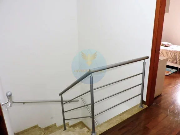 Imagem Casa em Condomínio a Venda no bairro Granja Viana - Carapicuíba, SP