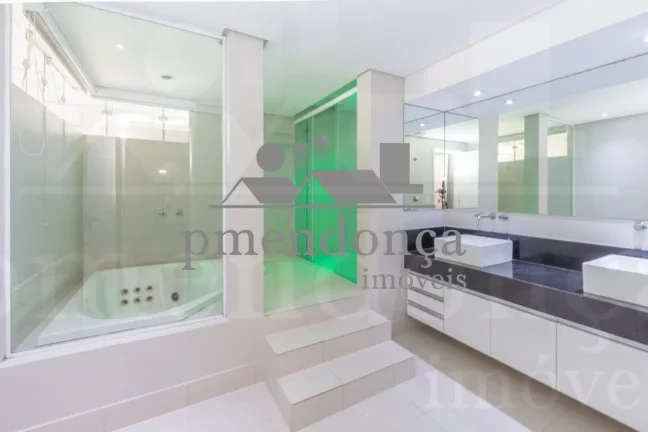 Imagem Apartamento em Perdizes com 198m², 3 quartos ( 1 su­te ) e 1 vaga.