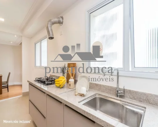 Imagem Apartamento reformado à venda em Higienópolis com 3 suítes e 4 vagas, 169m2.