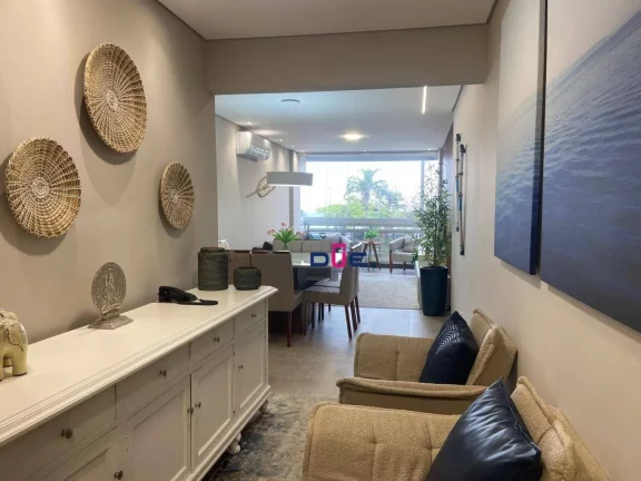 Imagem Apartamento com 2 dormitórios, 1 suíte e dependência completa, com vista mar, na Aparecida