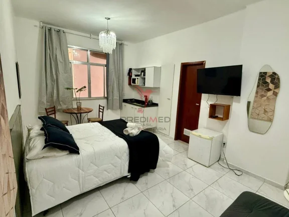 Imagem Aluga-se, Studio mobiliado em Copacabana Quadra da praia