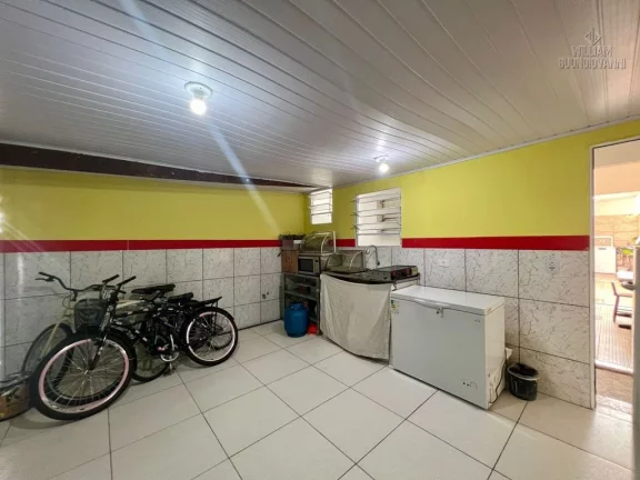 Imagem Casa 2 dormitórios com loja comercial no bairro Boqueirão