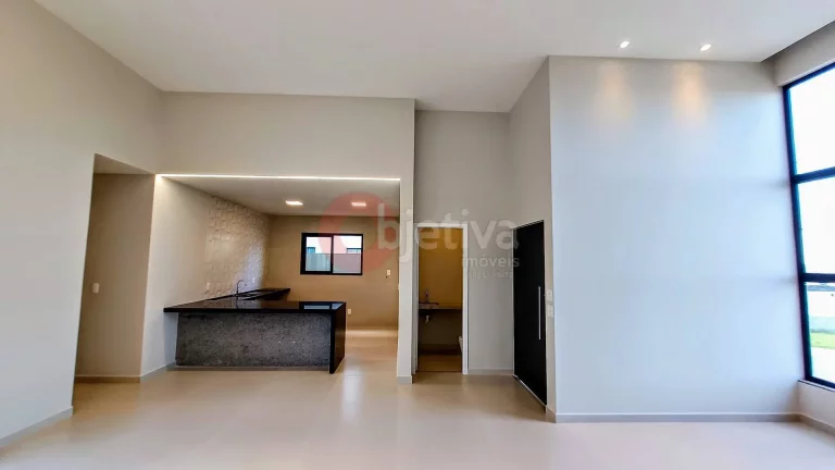 Imagem Casa nova em condomínio com acabamento fino a venda em São Pedro da Aldeia.
